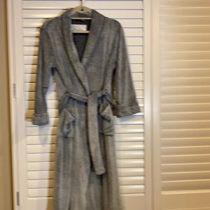 Oscar de la Renta Bathrobe Sm/M-Petite